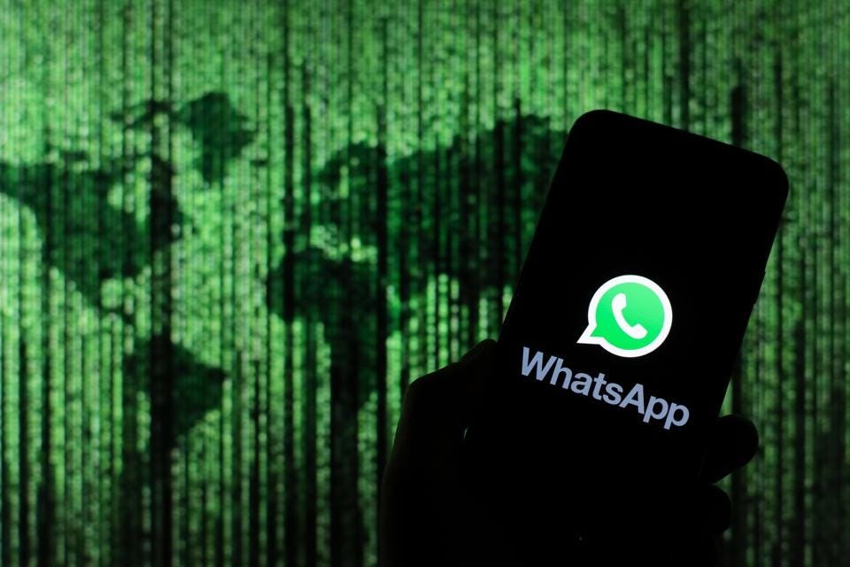 Best WhatsApp Hacking Apps